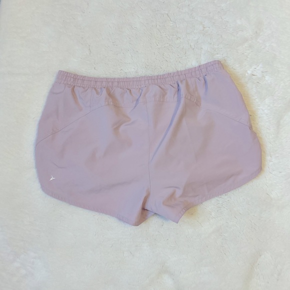 Old Navy Active Shorts - Picture 2 of 2